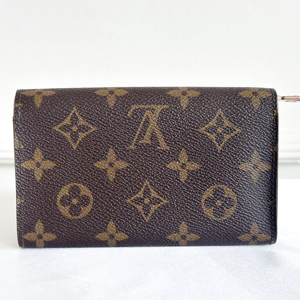 Louis Vuitton Monogram Wallet - Picture 3 of 16